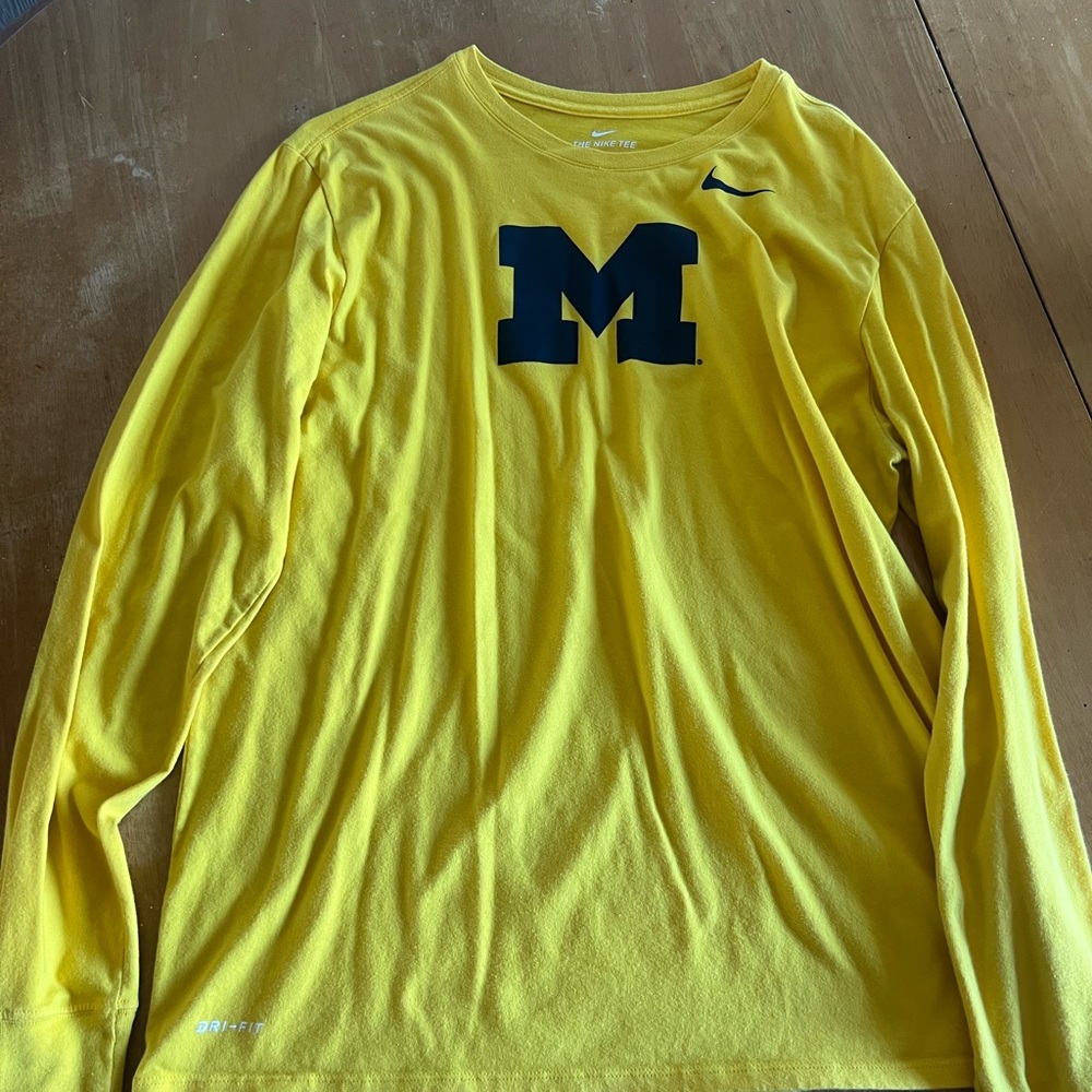 Nike Men's Yellow Long Sleeve Shirt